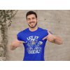 mockup of a muscular man pointing at his t shirt 28519(3)