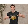 mockup of a muscular man pointing at his t shirt 28519(5)