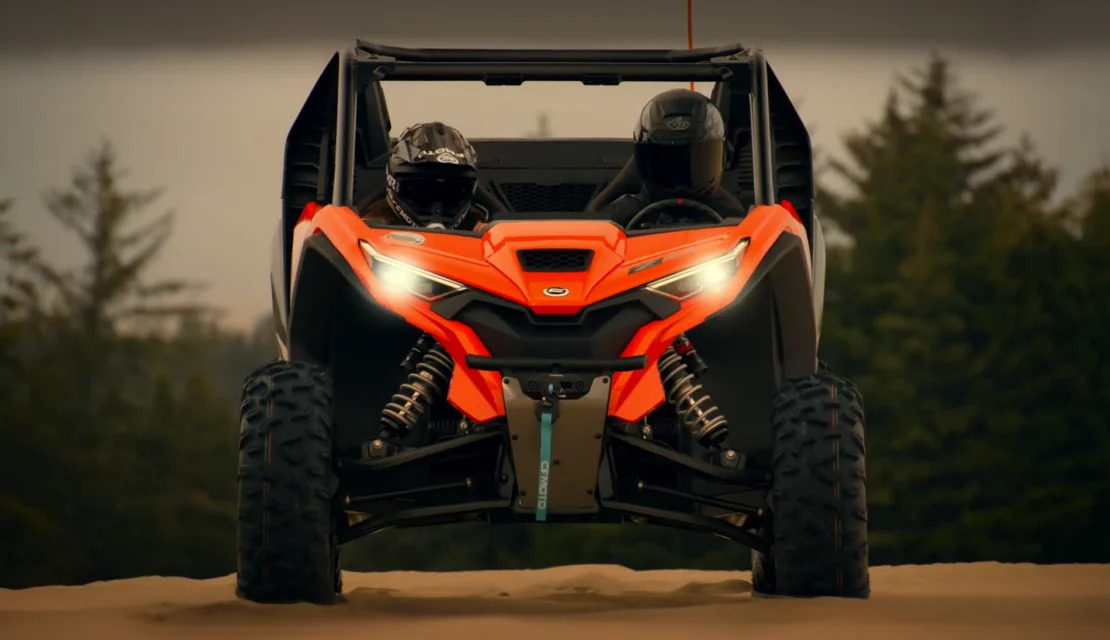 CFMOTO Gladiator Z10 Turbo - LED světla