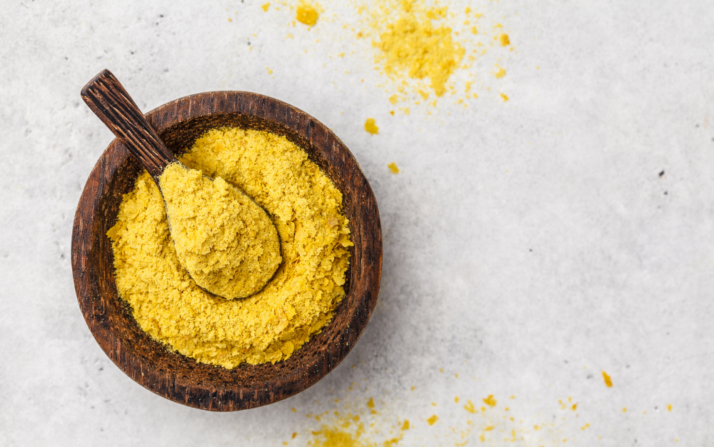 Lahůdkové droždí – zdravá alternativa sýra plná bílkovin