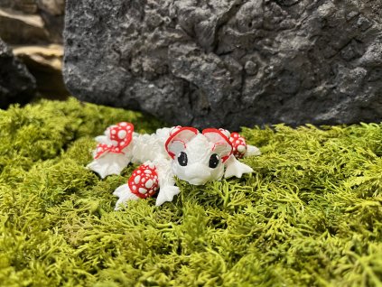 Okřídlený muchomurkový dráček miminko 12 cm
