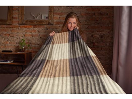 Mikroflanelová deka vlnkovaná 150x200 cm šedá/béžová