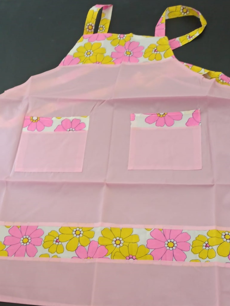 Kuchyňská zástěra polyester, 66x80cm růžová kytka