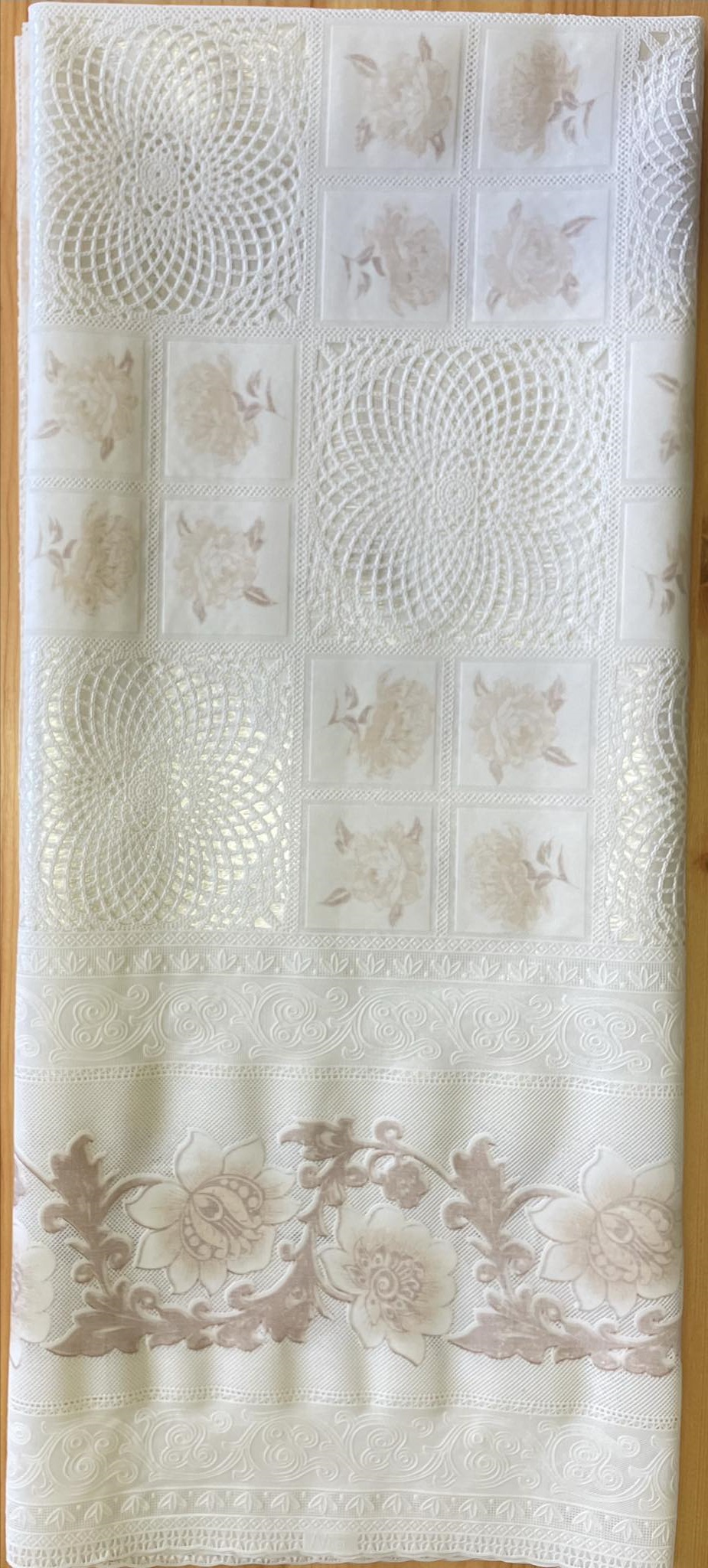 Top textil PVC ubrus béžový 140x140 cm