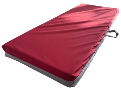 Nepropustná červená dětská matrace do školky