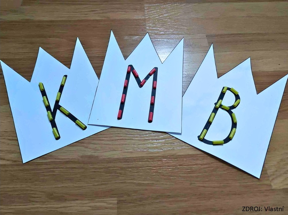 tri-kralove-sablona-koruny-k-tisku-pro-hrave-uceni