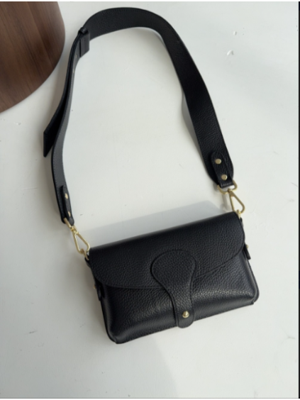 Dámská kožená kabelka VERA PELLE, černá