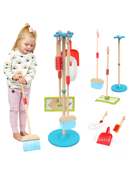 Dětská dřevěná čisticí sada TOOKY TOY 6dílná.