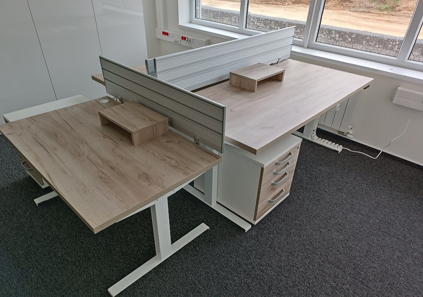 DeskTherapy D2+ Linak - kompletní realizace