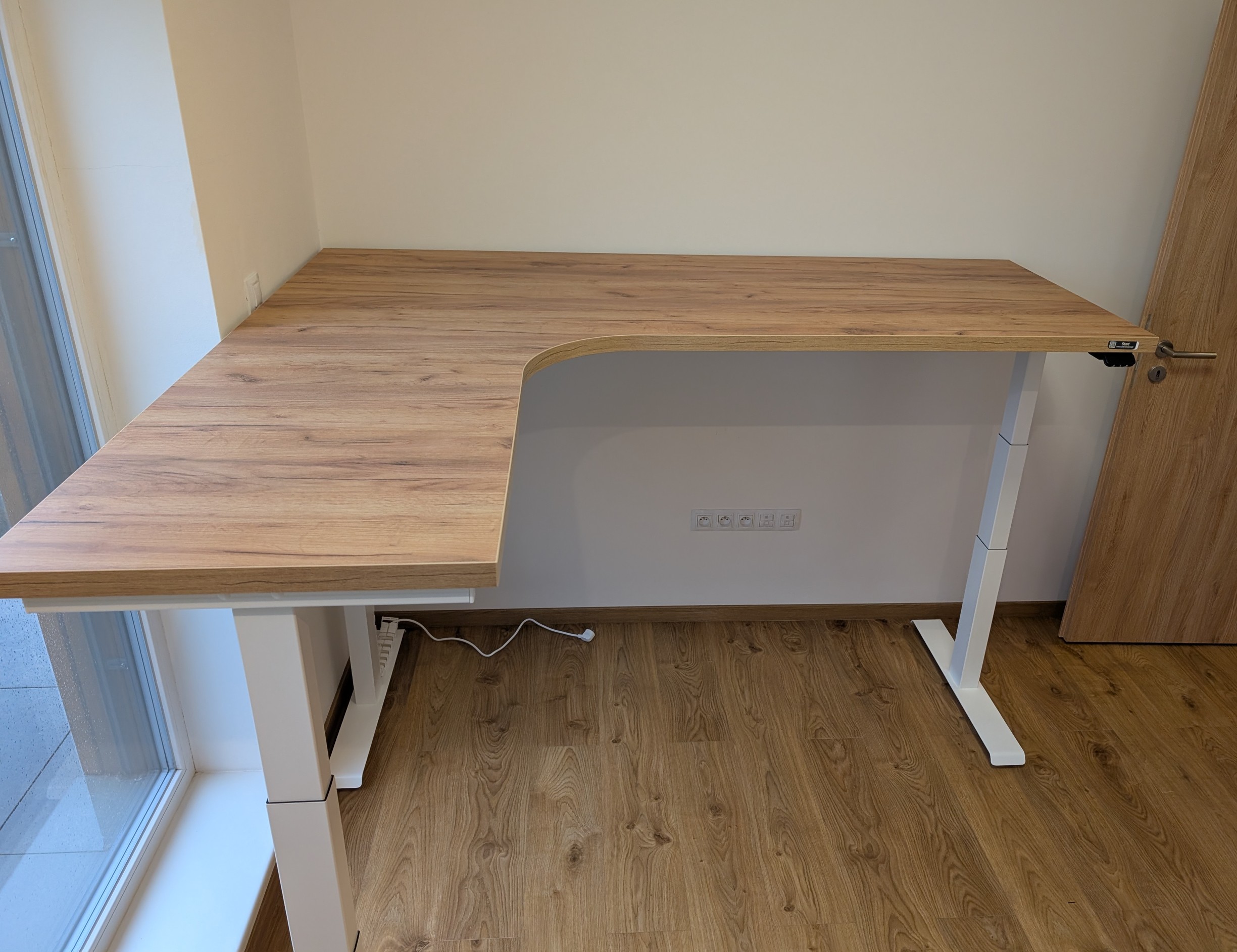 desktherapy-d5-rohovy-stul-elektricky