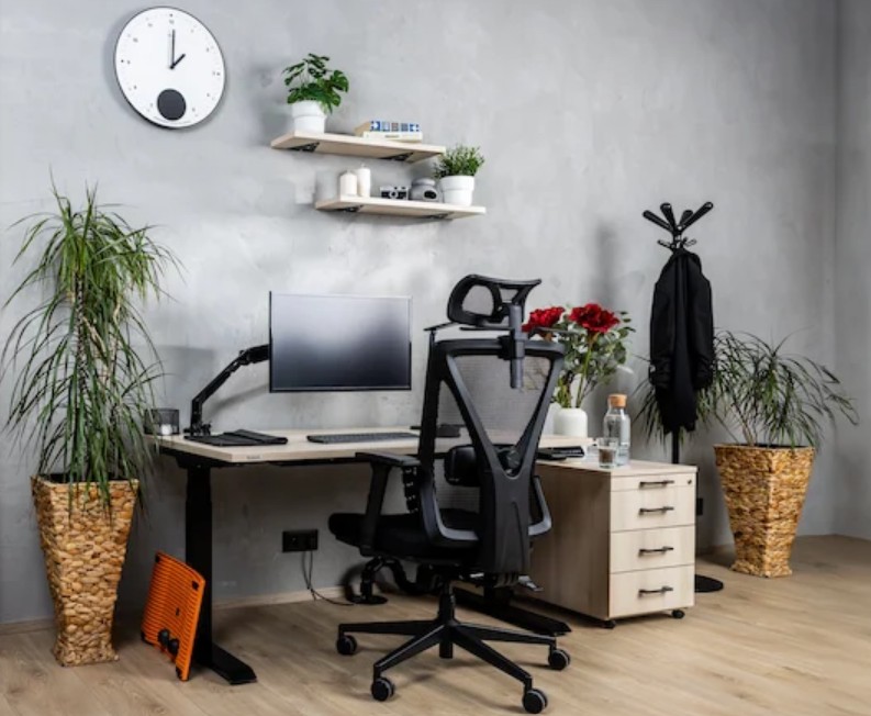 desktherapy-a3-vyskove-nastavitelny-stoly-vybaveni