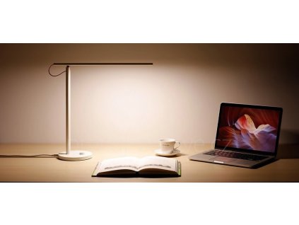 LED stolní lampa XIAOMI Mi LED Desk Lamp  wifi, ovládáná přes mobil, tablet