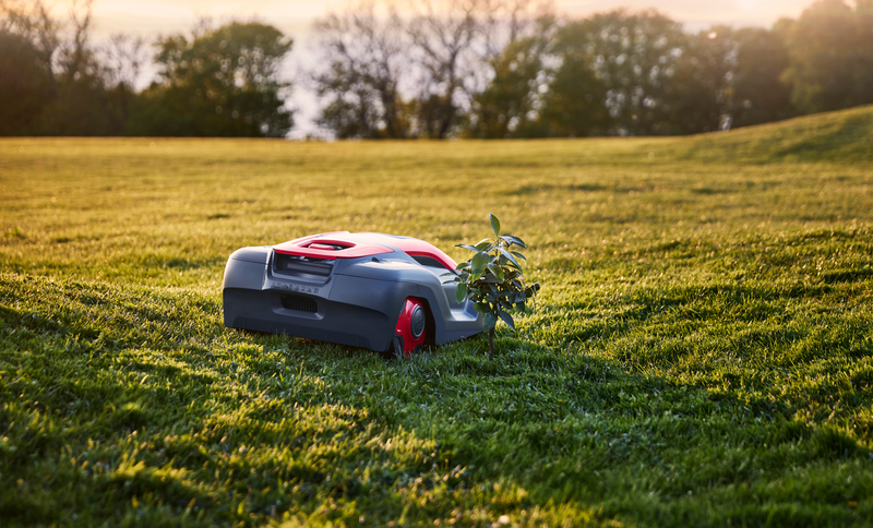 Cramer AiConic 8 RTK – robotická kosačka