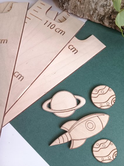 Dětský metr na zeď - Vesmír