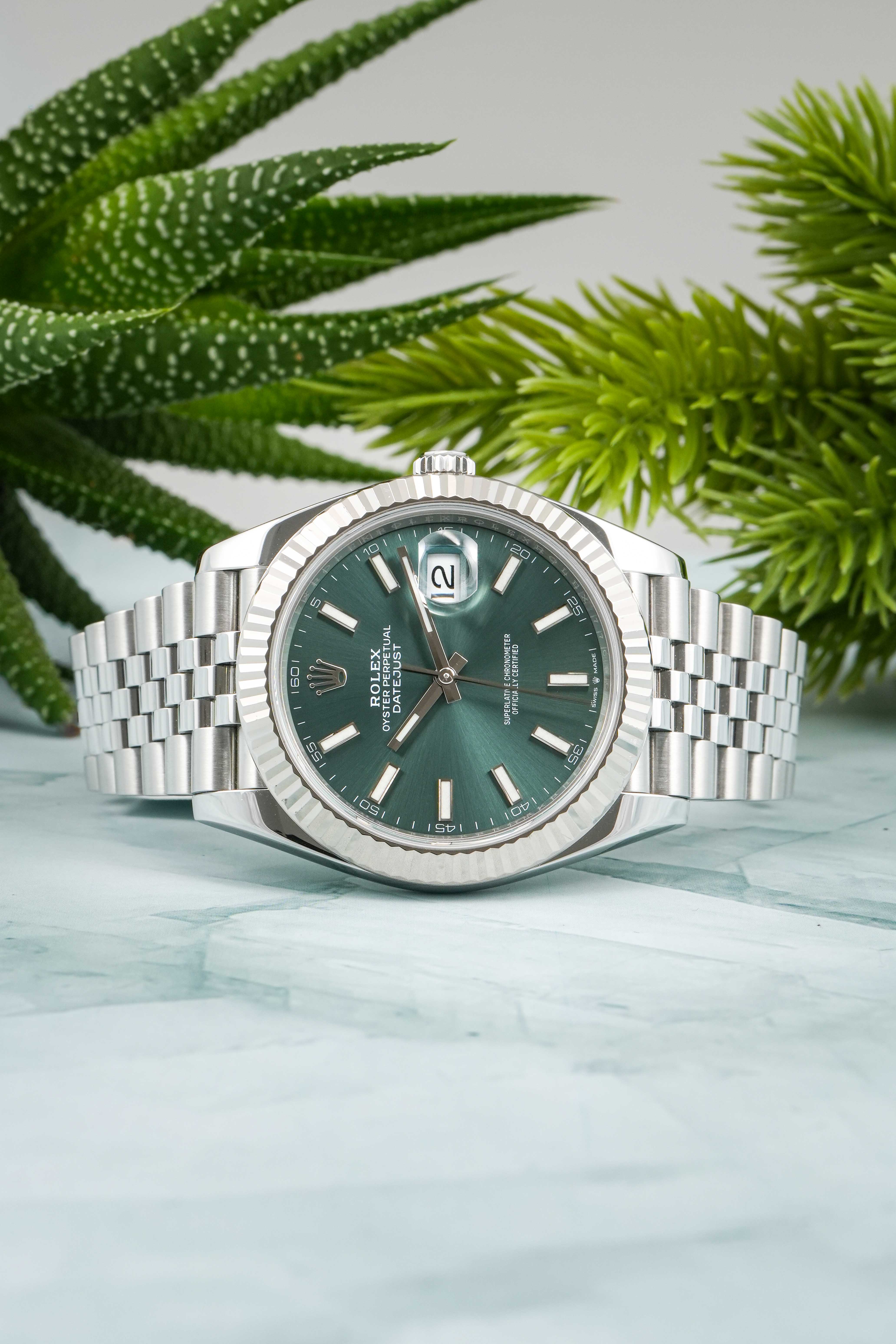 date just Rolex Datejust 41 Mint dial - Prague Watch Boutique