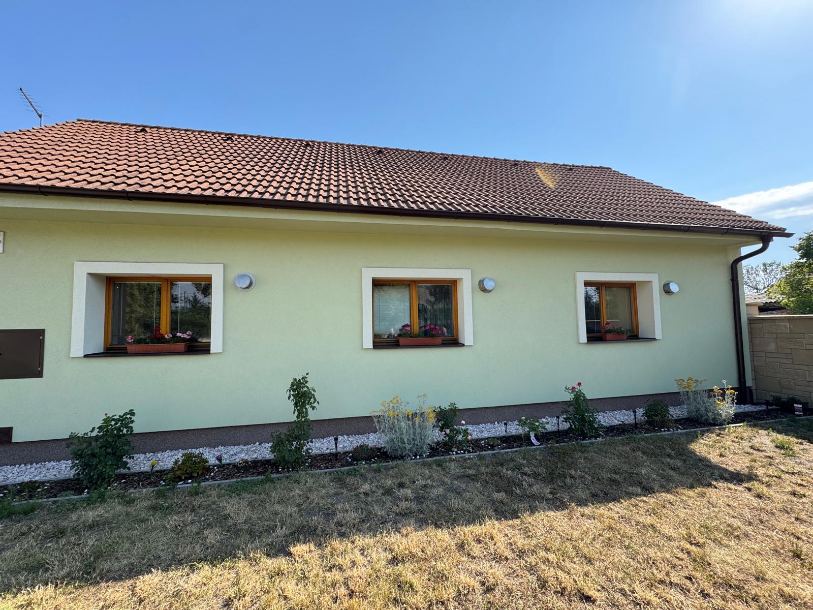 Instalace rekuperační jednotky v domě s problémem vlhkosti ve zdi