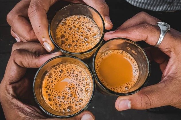 Masala chai doma: jednoduchý rituál s Ami’s Original Chai