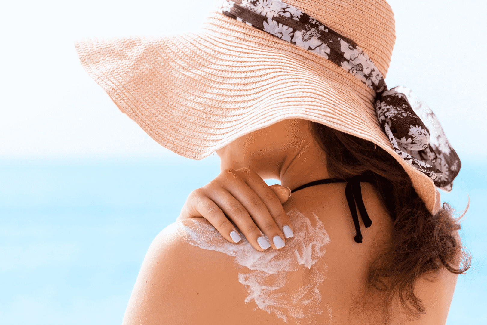 Discover the secret to a healthy tan. How to stay safe in the sun