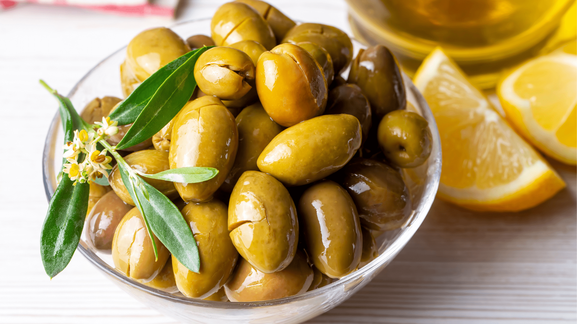 zelené olivy bez pecek - Halkidiki