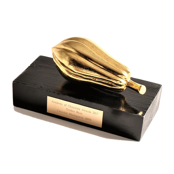 MAD.R10010X85-Award2Trophy_720x