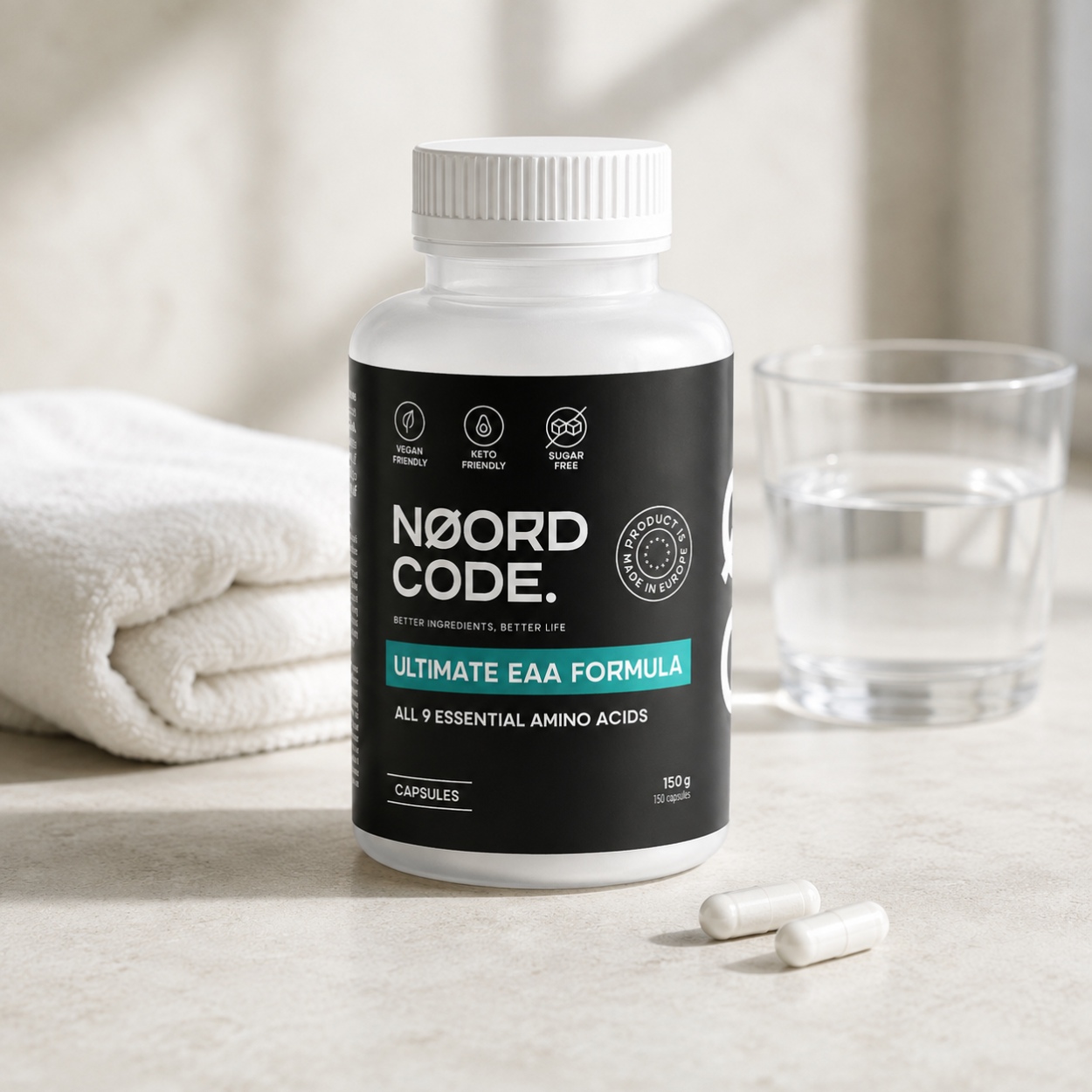NoordCode Ultimate EAA Formula Capsules – 150 kapslí se všemi 9 esenciálními aminokyselinami na světlém pozadí.