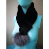 Čierny šál z králika s brmbolcom zo striebornej líšky,  S45