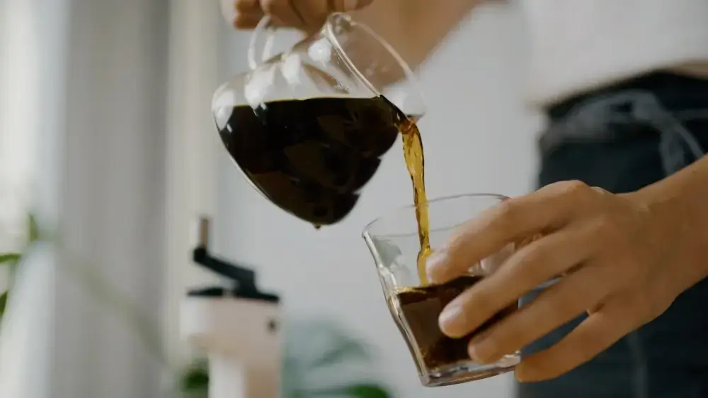 priprava-kavy-cez-hario-v60-8