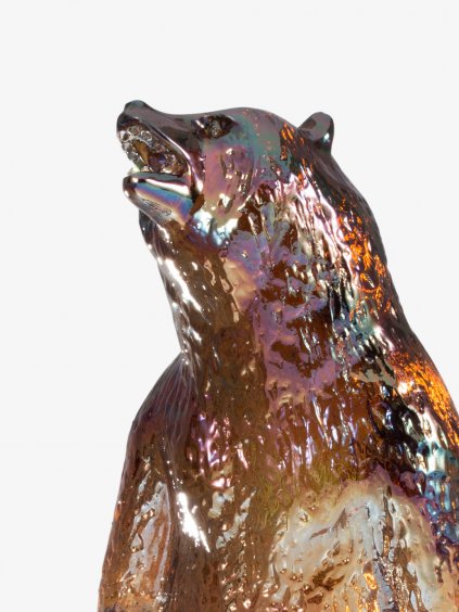 Skleněná figurka Medvědí nepřemožitelnost z českého křišťálu Preciosa
