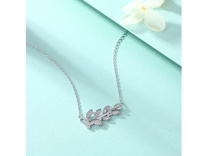 Stříbrný náhrdelník - větev s listy RT2029
