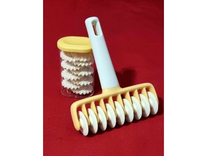 d80c6fee 6d7a 468b b32c 2a10f3dec682