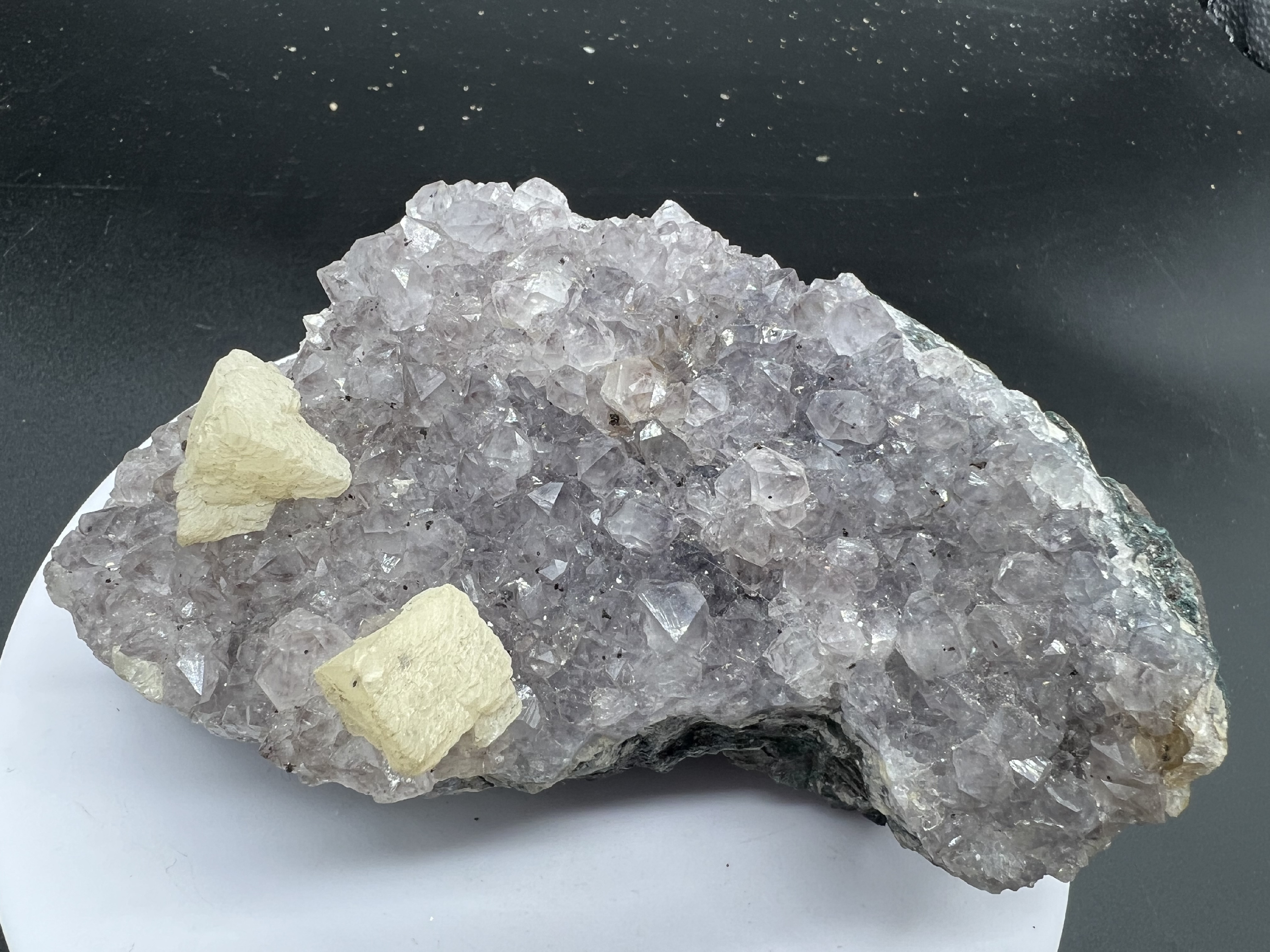 Ametyst, kalcit - Brazílie