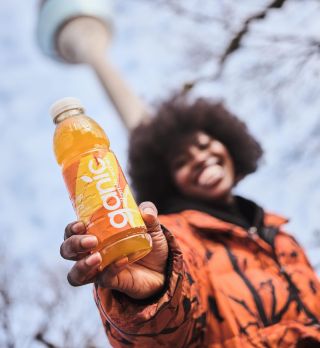 Osvěžení, které drží krok s tvým tempem. Vitamínová voda Ganic. 💥🍊 @ganic_czechia #premioveznackycz #ganic #osvezeni...