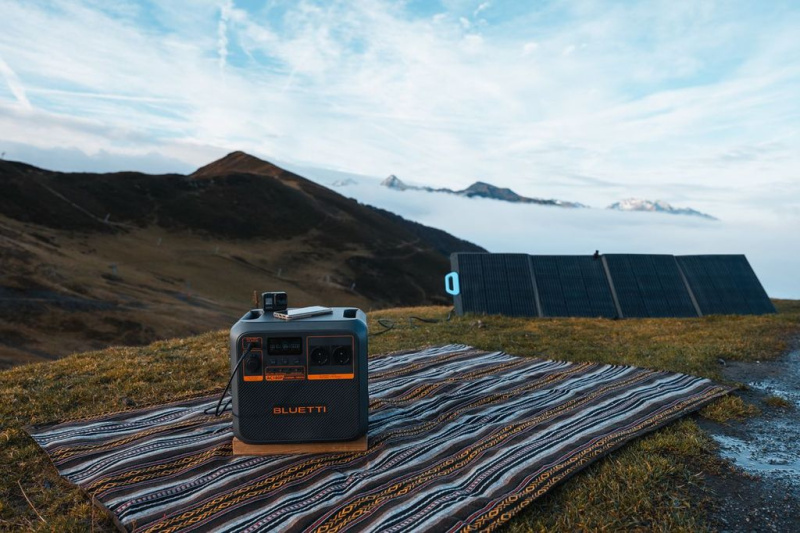 BLUETTI AC180P – další detail portů