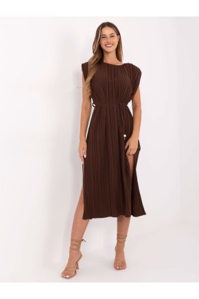 Plisované midi šaty Ciemnobrazowa midi sukienka z poduszkami na ramionach 413458 1