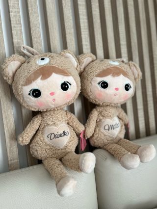 Čo myslíte? Sú to mackovia pre dvojičky? Tento macko je jeden z najpredávanejších plyšáčikov pre chlapcov. A ja sa vôbec...