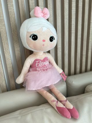 Dnes som stihla odfotiť túto 70 cm baletku s nádherným menom Elenka 🩷 Bábika s dátumom, časom narodenia a mierami, čím sa...