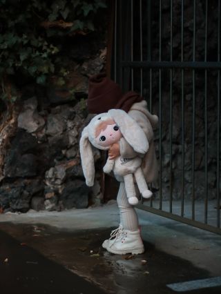 🧸 Tomuto sa hovorí štýl ☺️ Dokonalý outfit dopĺňa ešte dokonalejšia hračka s menom 🤎 Maminka tejto malej fashionistky má...