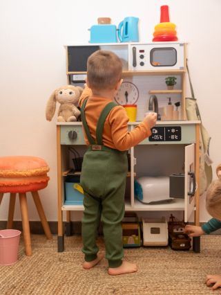 Niektoré kúsky vzniknú len tak… a niektoré preto, že si ich naozaj želáte. Tepláky na traky sú presne ten druhý prípad 🤎...