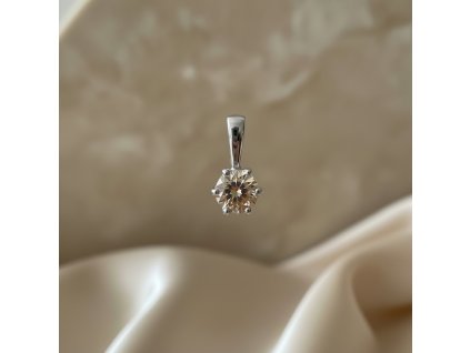 Briliantový prívesok 1