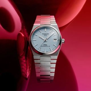 Nádherne prepracované Tissot PRX s "tiffany blue" ciferníkom 😍 80 hodinová rezerva chodu ✅️ 100m vodeodolnosť ✅️ Čoskoro u...