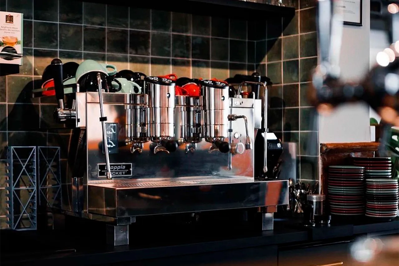 Kávovary Rocket Espresso na použitie v reštauráciach, hoteloch a iných komerčných priestoroch