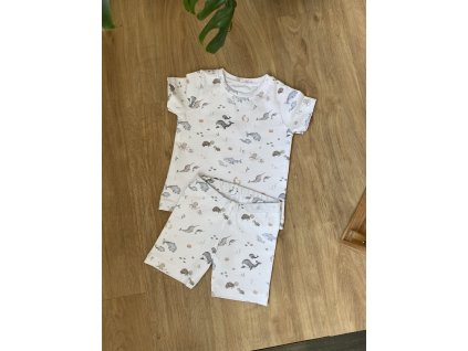 Tričko a kraťasy vzorované