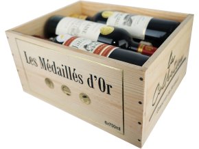 MEDAILLES D'OR COLLECTION 4 wooden case from above 3