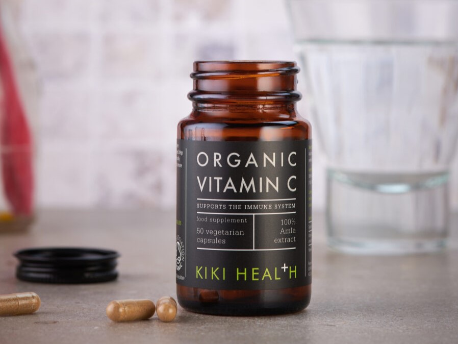 vitamin-C-prirodni-bio-kapsle-kiki-health