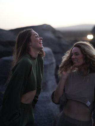 Sú kúsky, ktoré ihneď milujete a denne sa míňajú. Tak ako tieto teplákovky, ktoré boli pre vás jedinečné, iné… a častokrát...