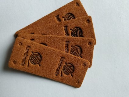 Koženkový štítek půlený Hand made klubko 5x2cm hnědý