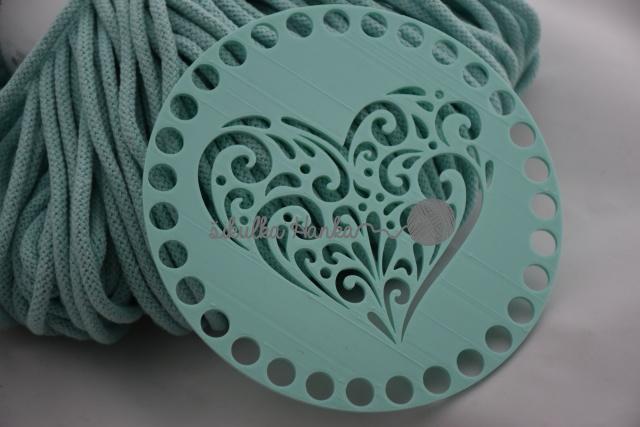 Víko/dno na košík 14,5cm - srdce ornament mint