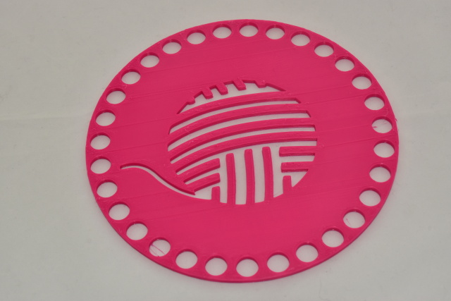 Víko/dno na košík 14,5cm - klubko fuchsie