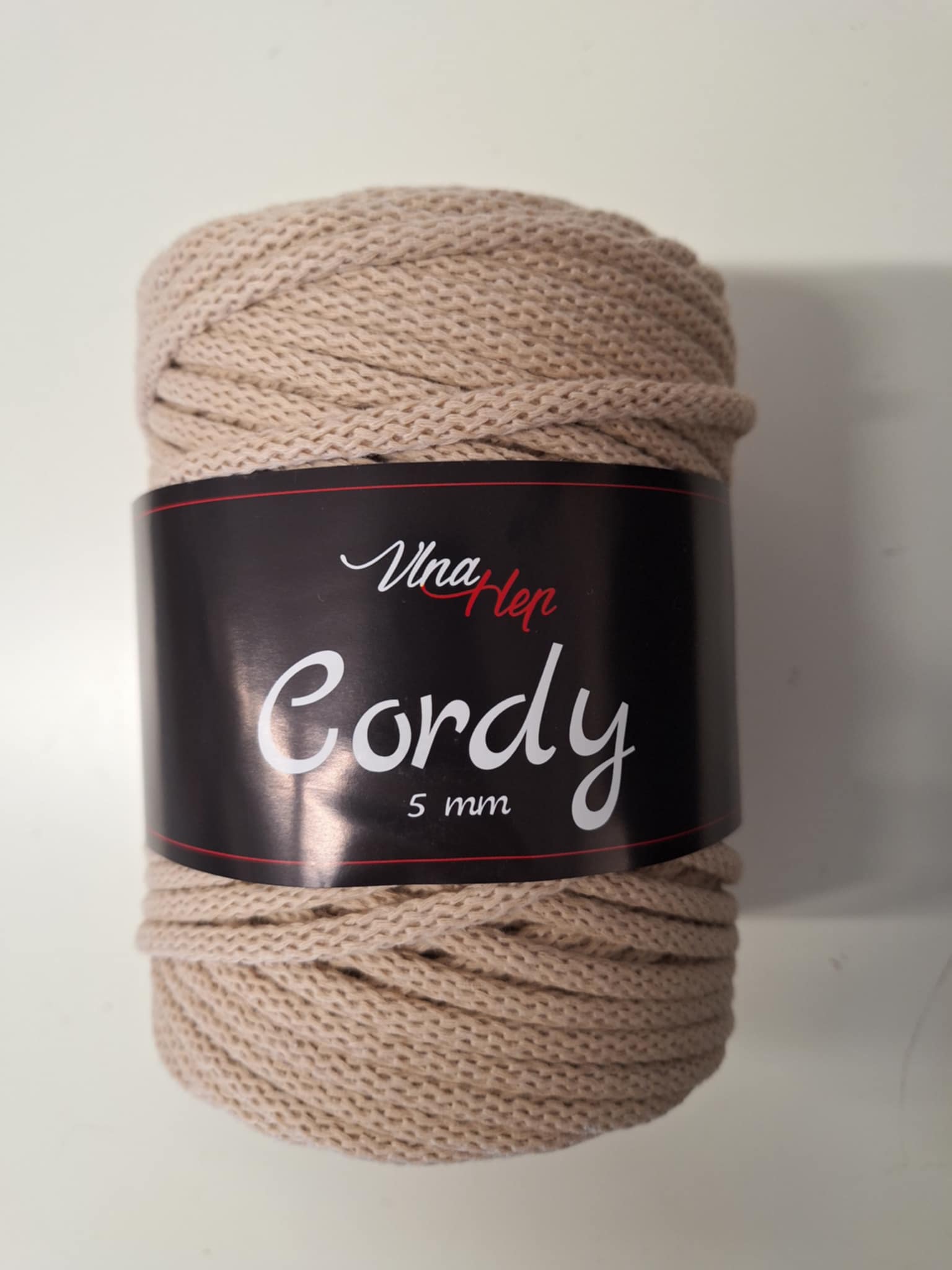 Vlna-hep Cordy šňůry 5mm - 8214 béžová šarže FD747 (světlejší)