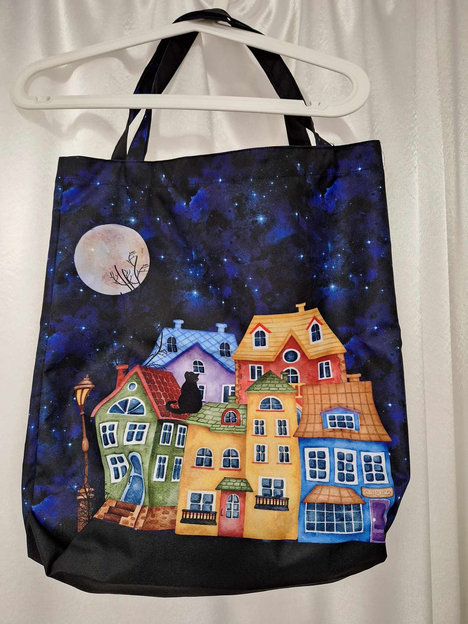 Taška vzor č.18 - barevné domečky na tmavě modré